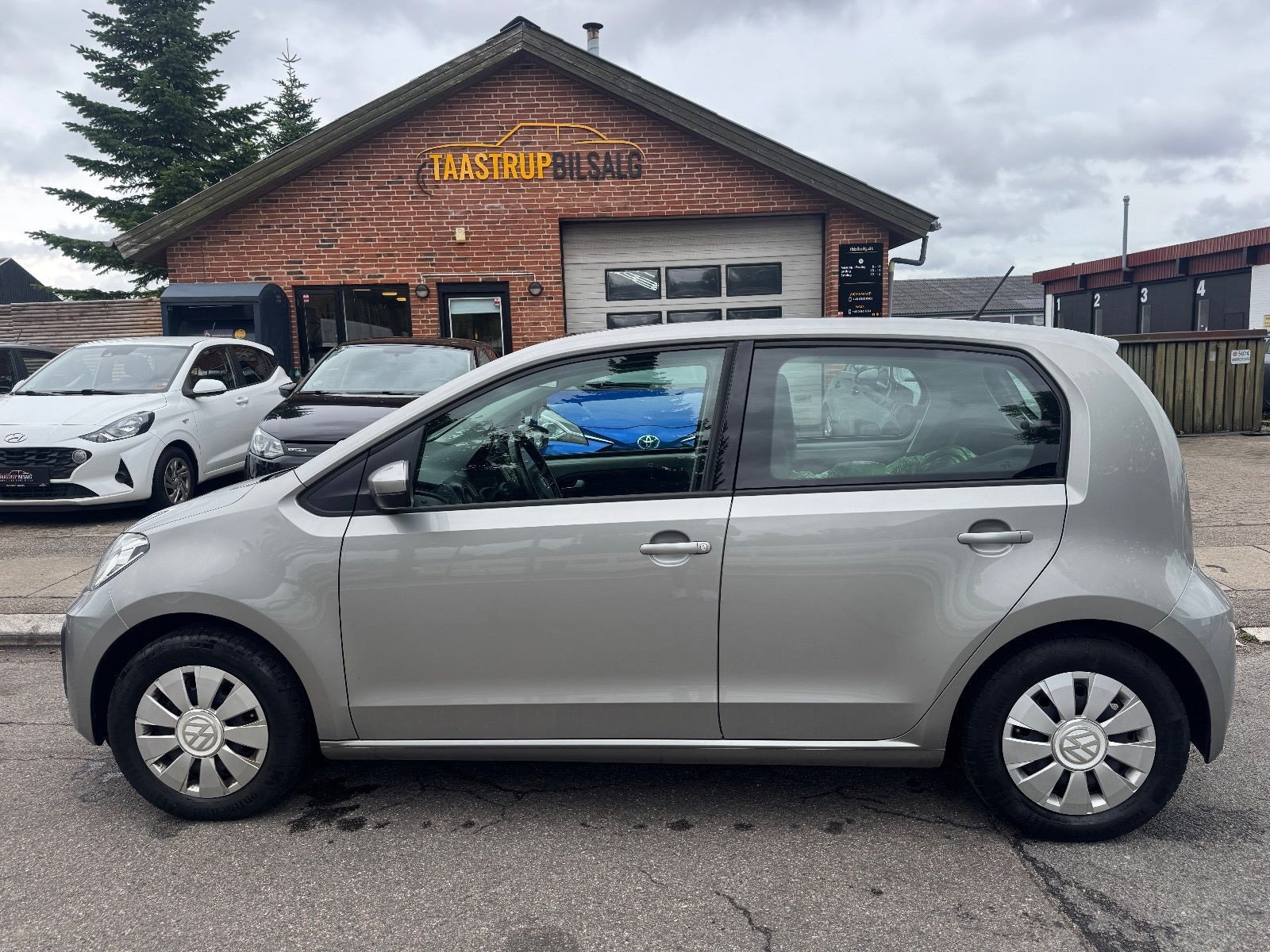 Sølv VW UP! fra 2019