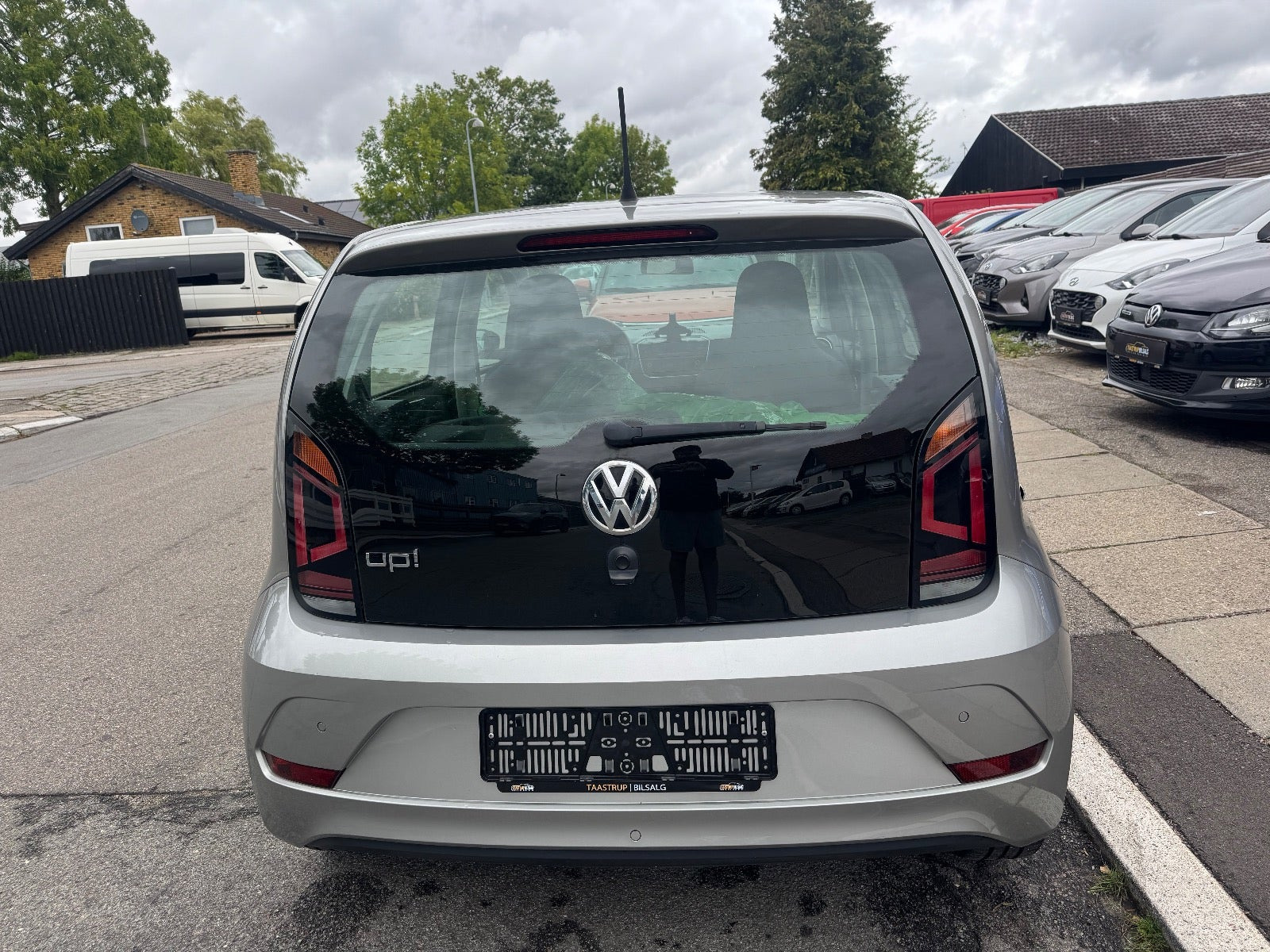 Sølv VW UP! fra 2019