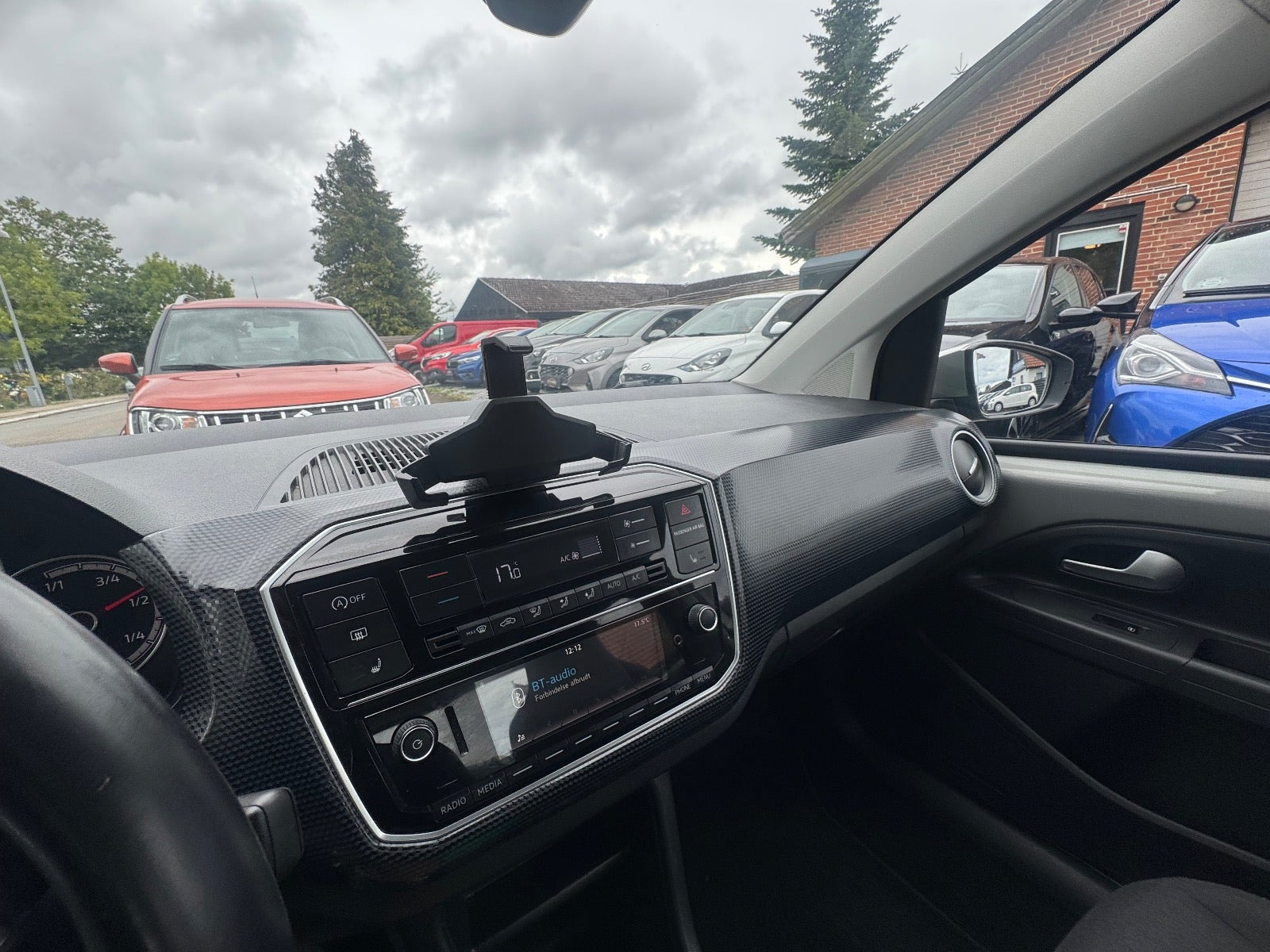 Sølv VW UP! fra 2019