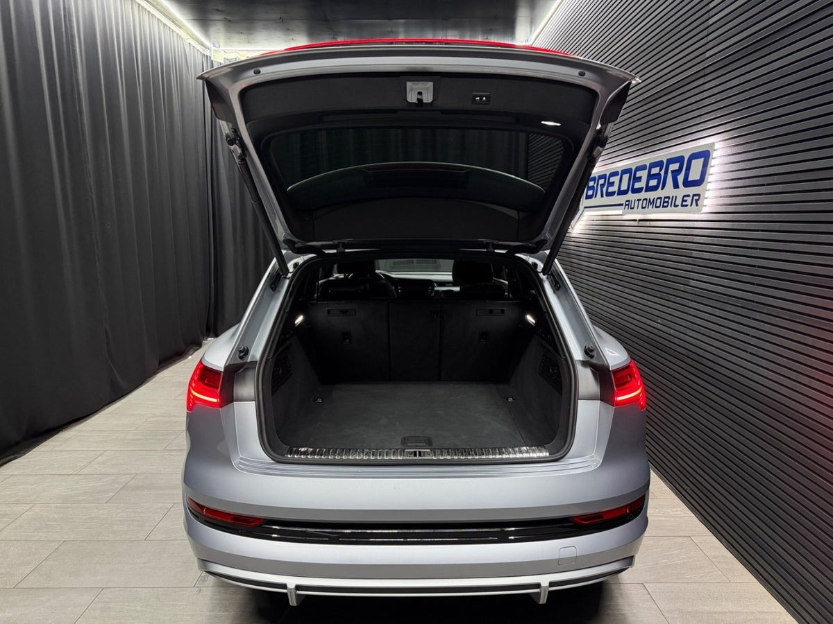 Gul Audi e-tron fra 2021