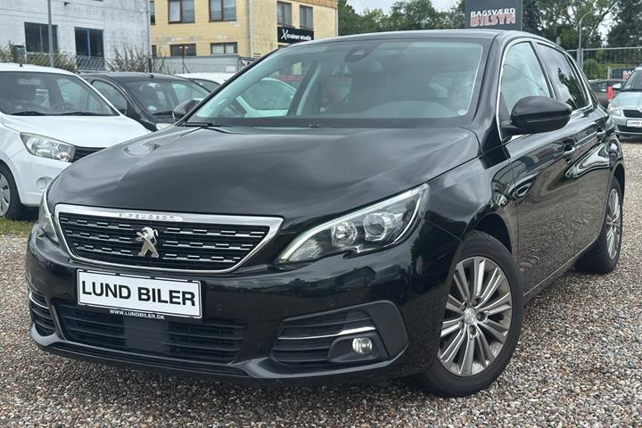 Sort Peugeot 308 fra 2019
