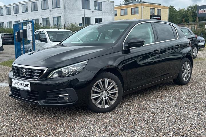 Sort Peugeot 308 fra 2019