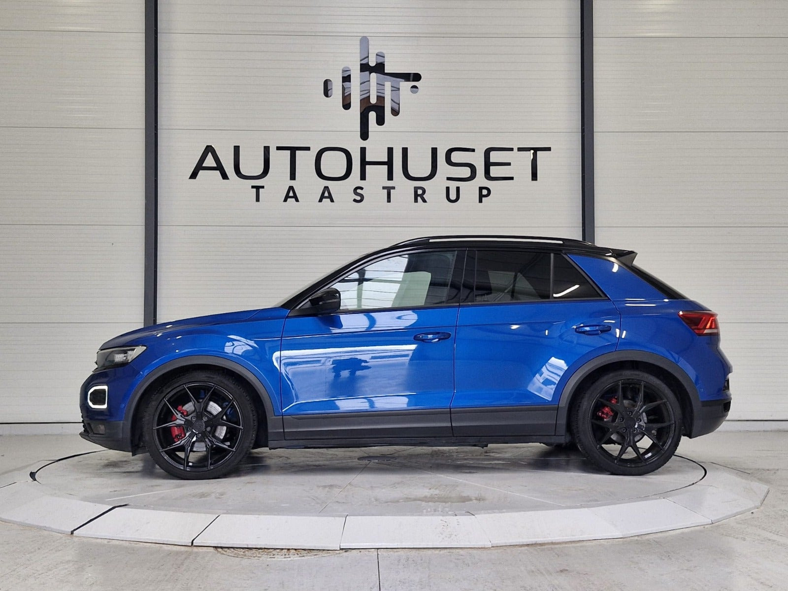 Blå VW T-Roc fra 2020