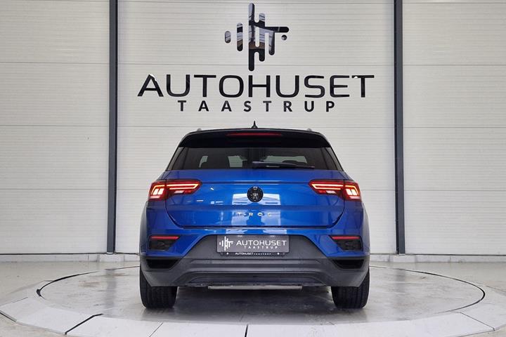 Blå VW T-Roc fra 2020