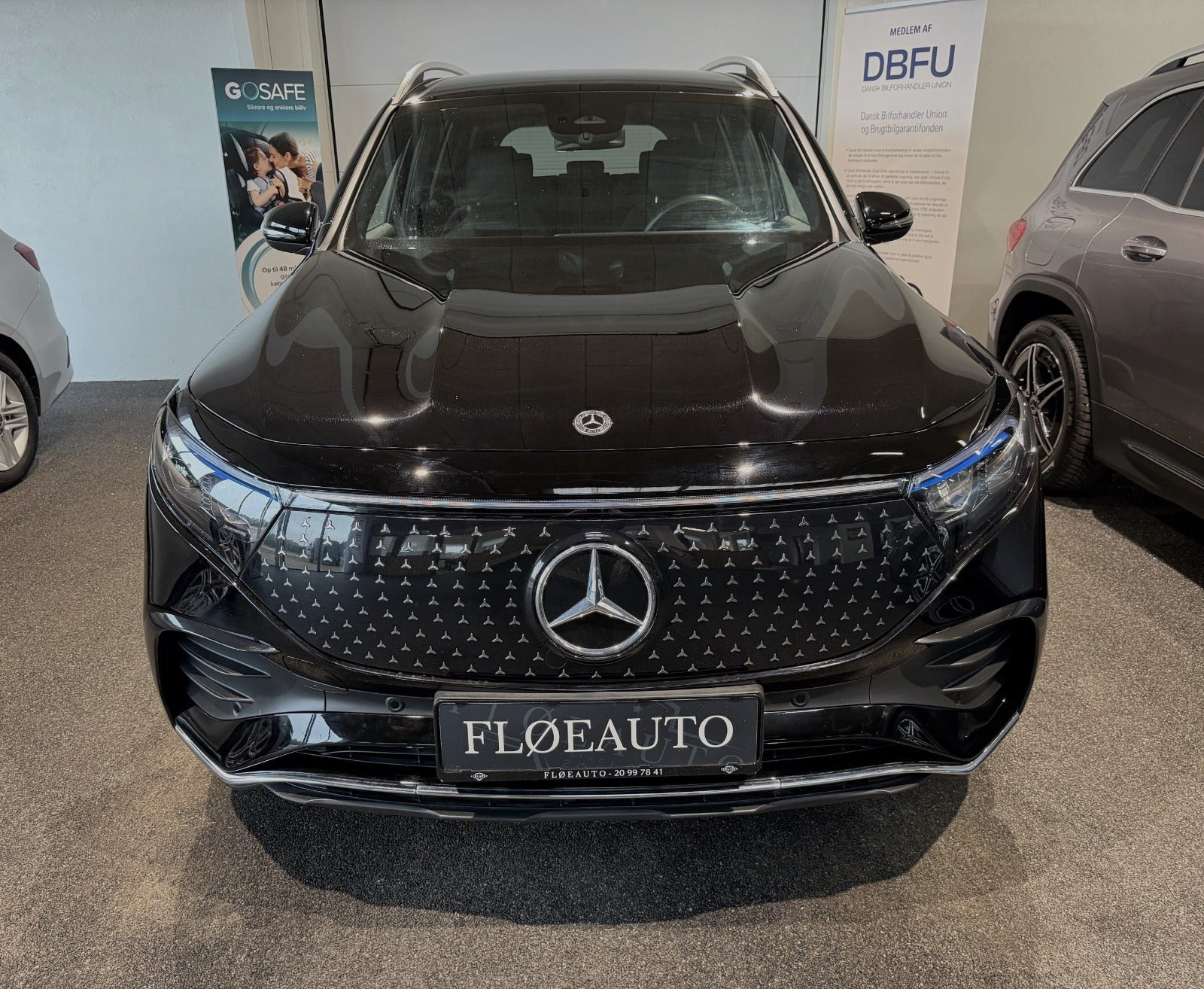 Sort Mercedes EQB250+ fra 2024