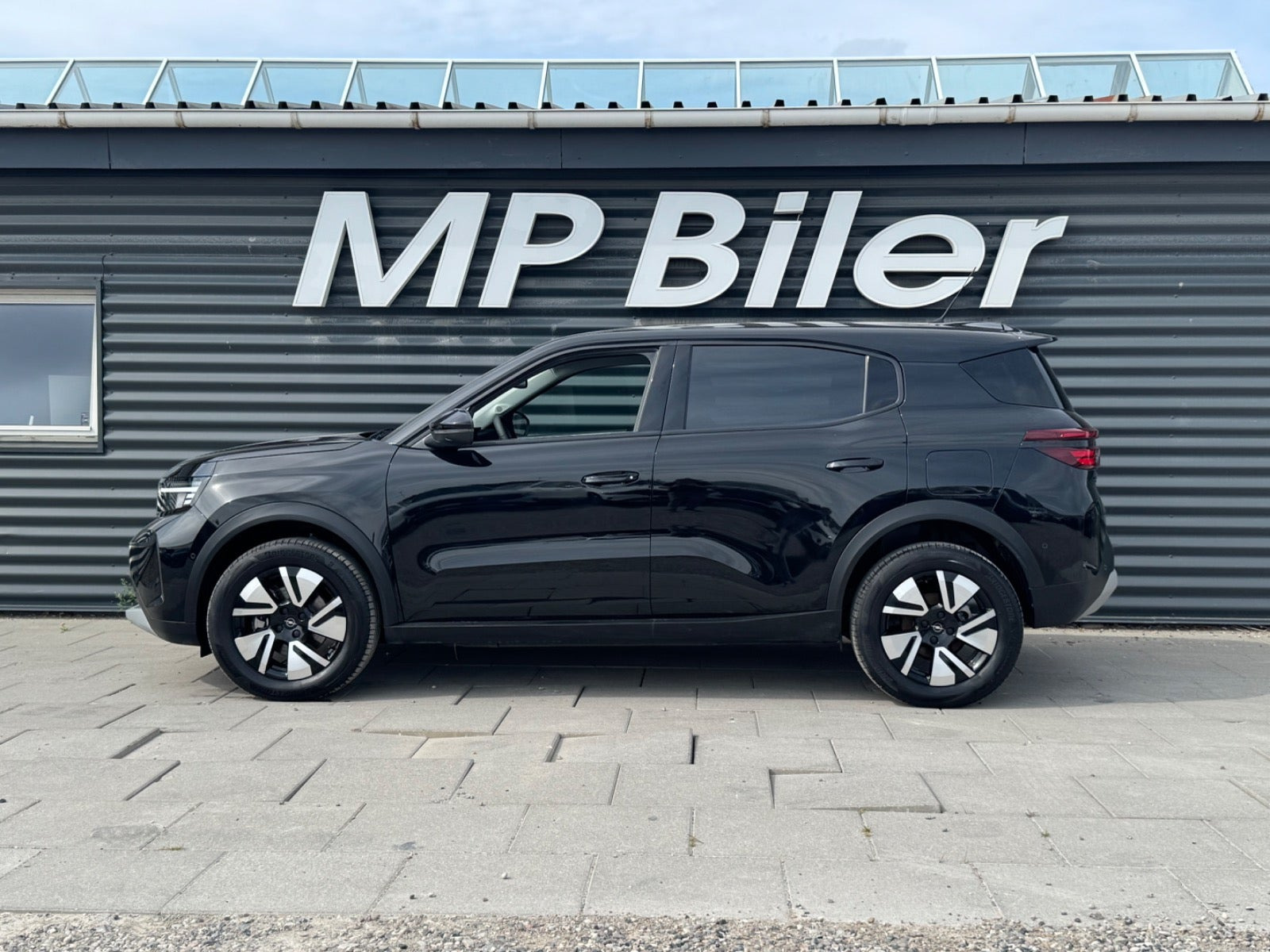 Grøn Opel Frontera fra 2025