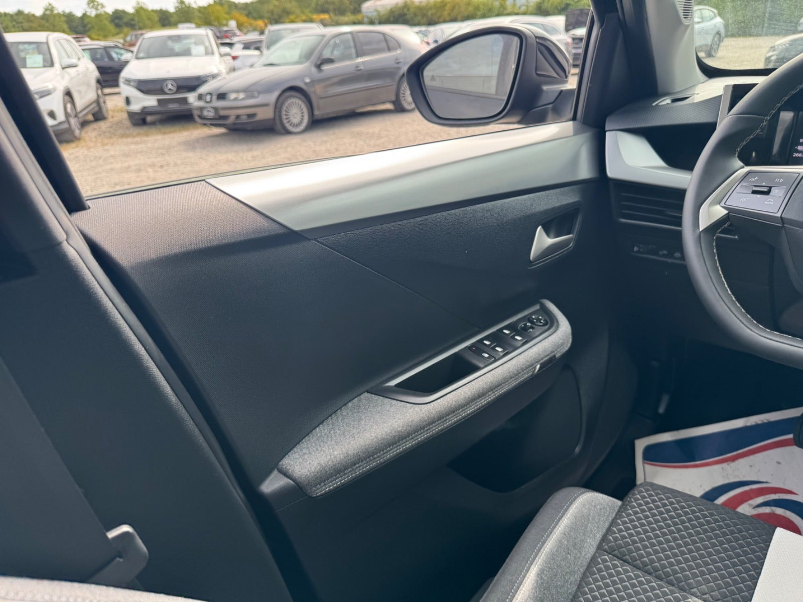 Grøn Opel Frontera fra 2025