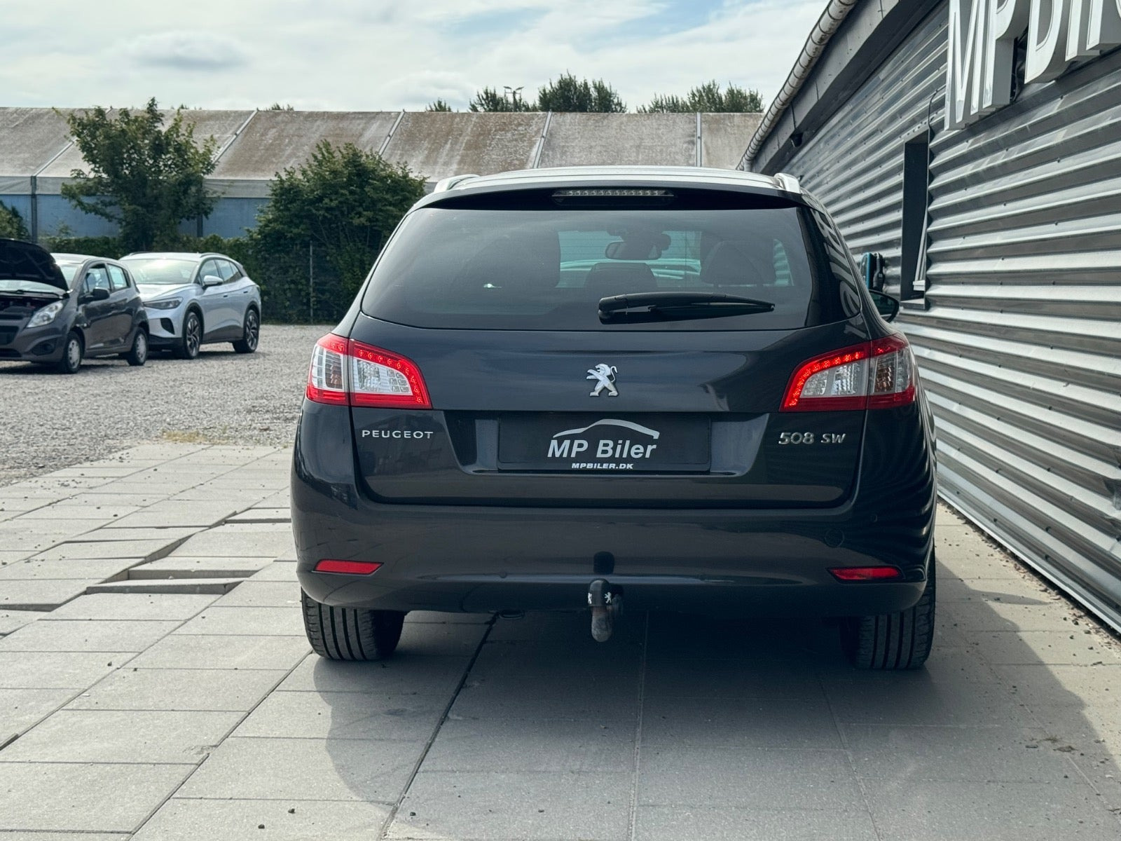 Grå Peugeot 508 fra 2012