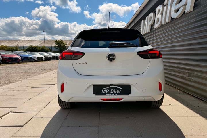 Hvid Opel Corsa-e fra 2021