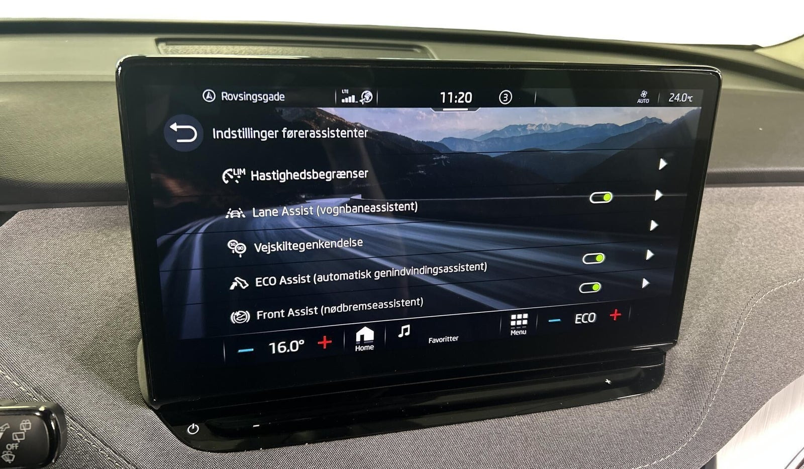 Sort Skoda Enyaq fra 2023