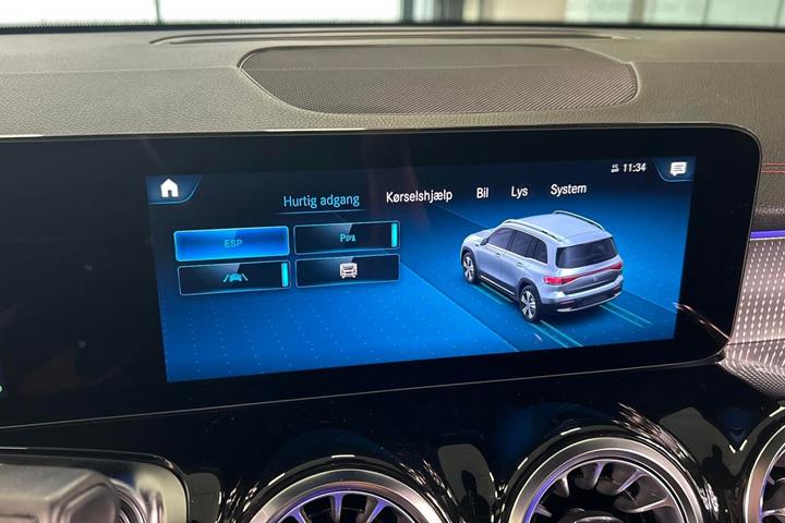 Sort Mercedes EQB250 fra 2023