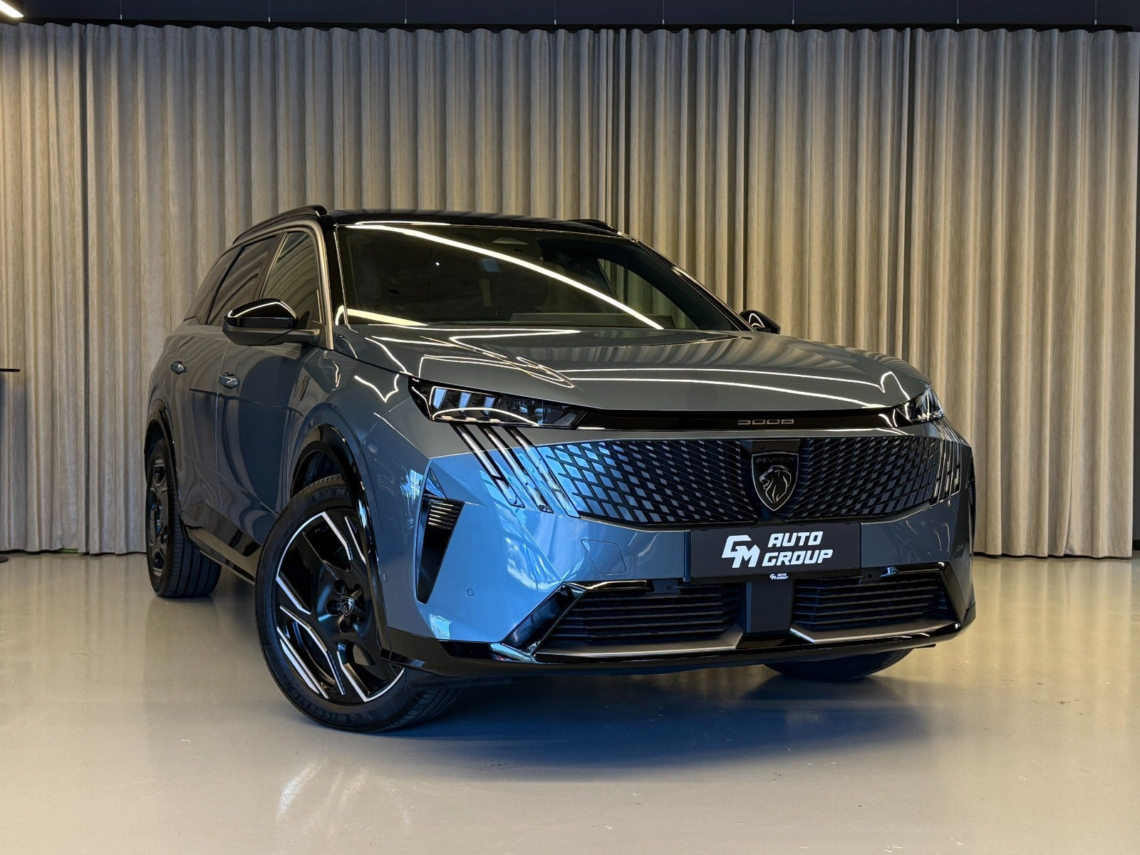 Peugeot e-5008 77 GT 7prs