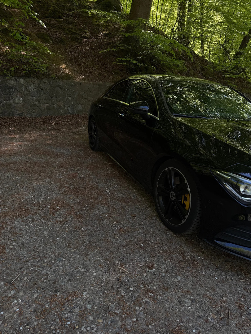 Sort Mercedes CLA200 fra 2020