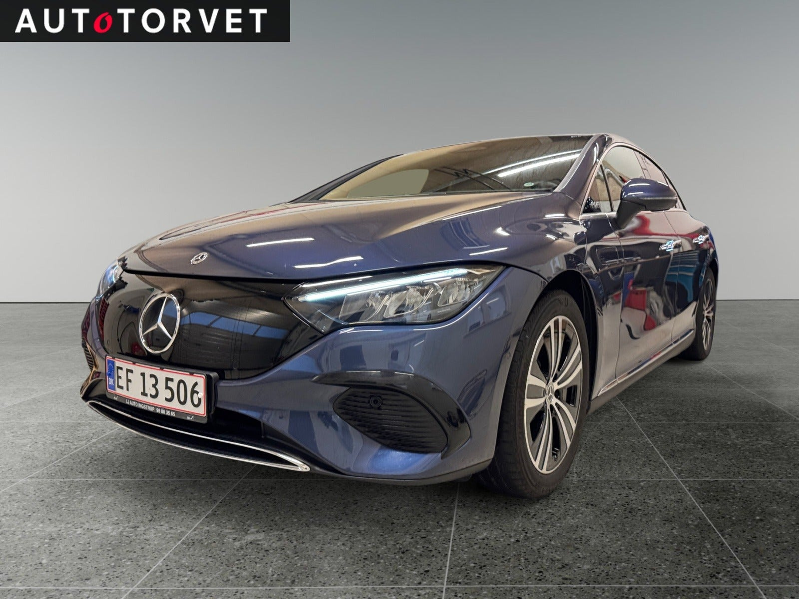 Mercedes EQE300