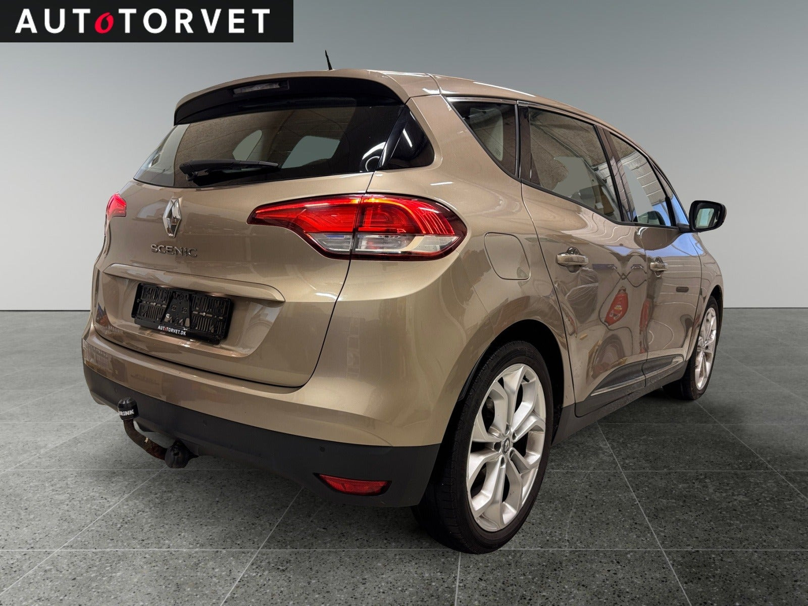 Orange Renault Scenic IV fra 2017