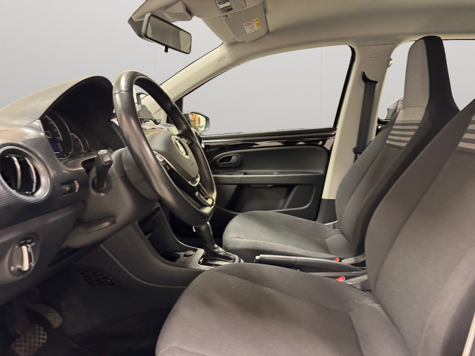 Sort VW E-UP! fra 2022