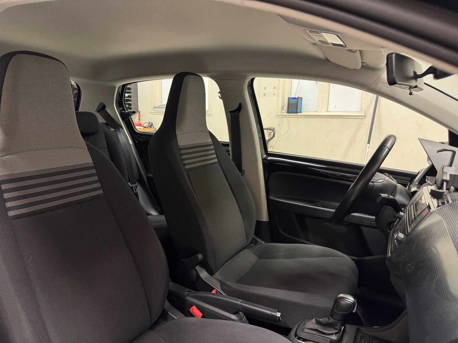 Sort VW E-UP! fra 2022