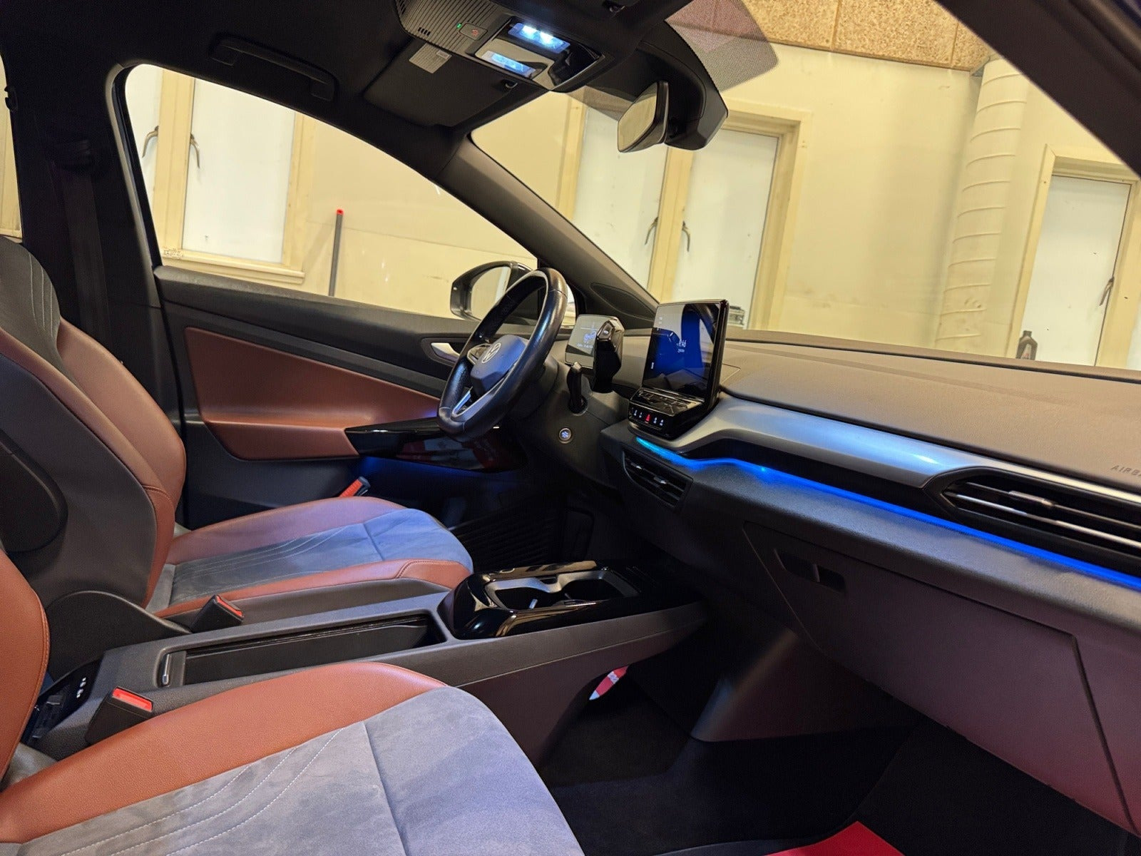 Blå VW ID.4 fra 2021