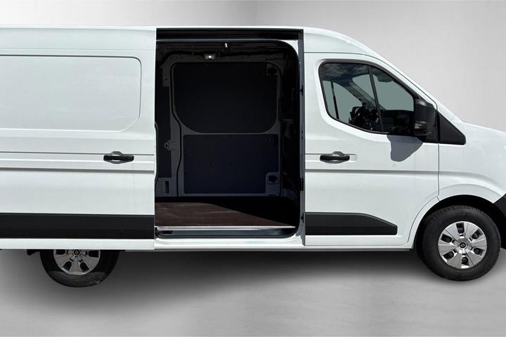Hvid Renault Master V T33 fra 2025