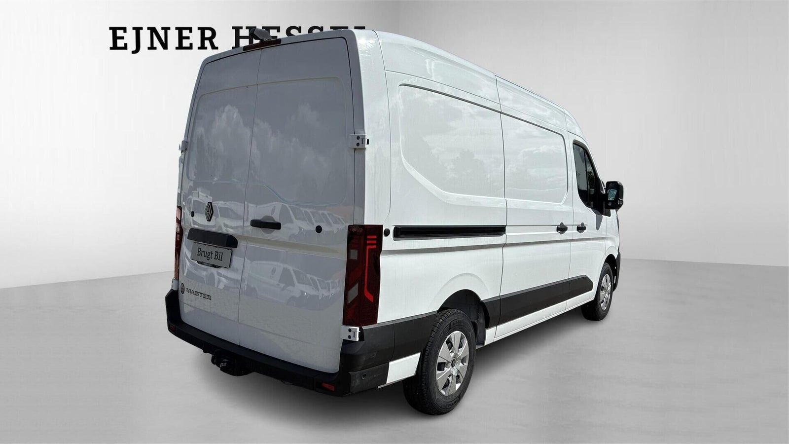 Hvid Renault Master V T33 fra 2025