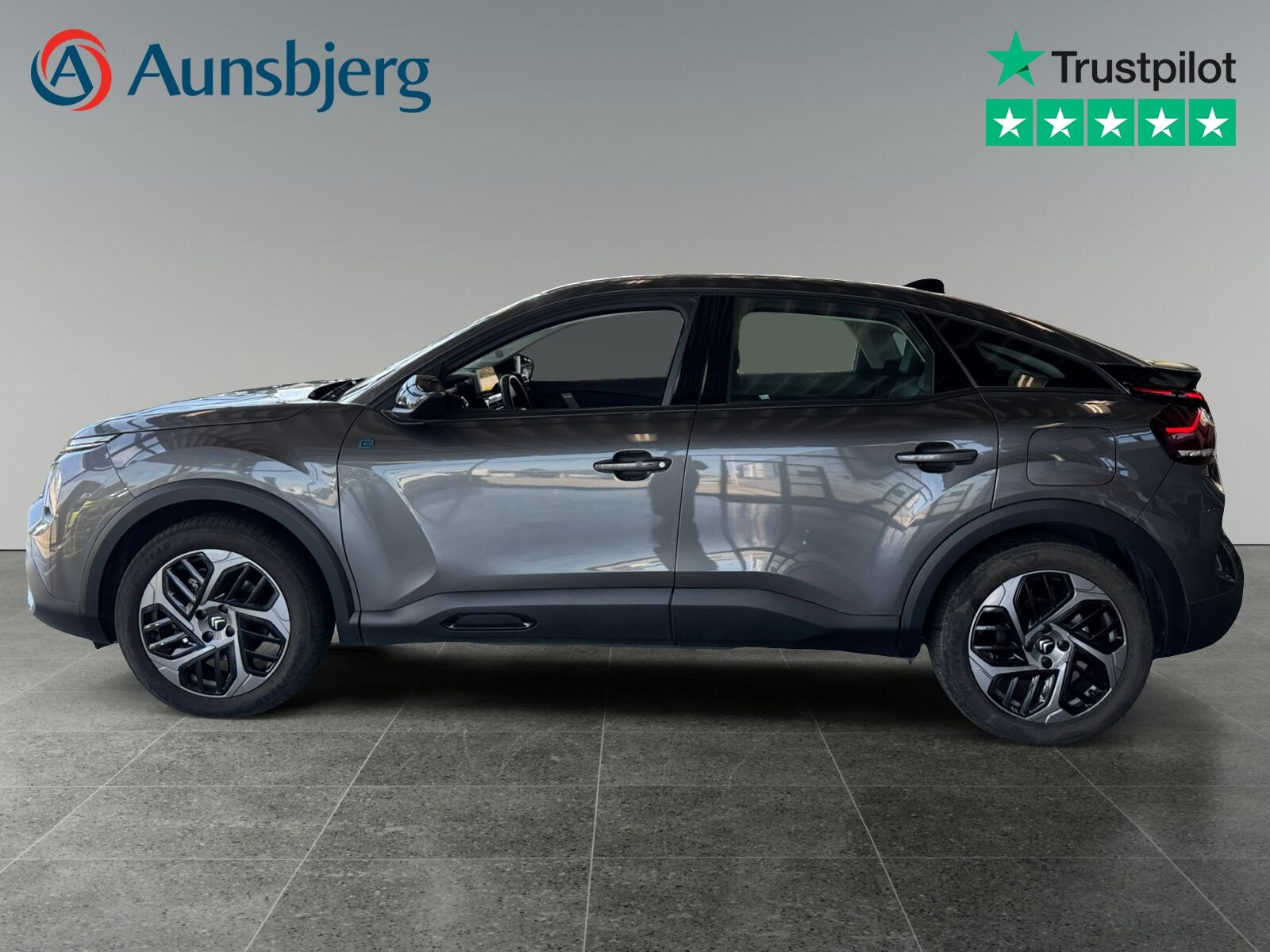 Grå Citroën ë-C4 fra 2024