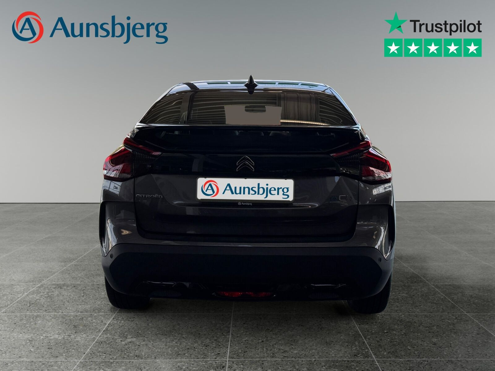 Grå Citroën ë-C4 fra 2024