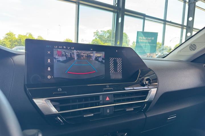 Grå Citroën ë-C4 fra 2024