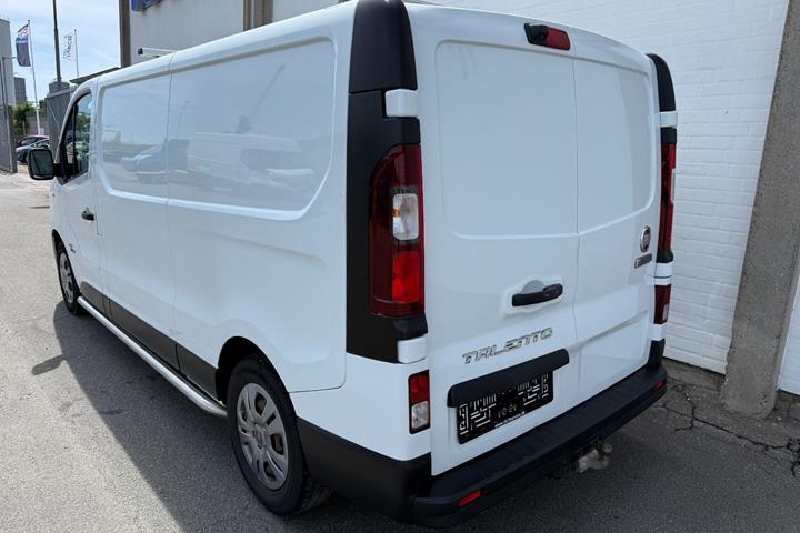 Hvid Fiat Talento fra 2021