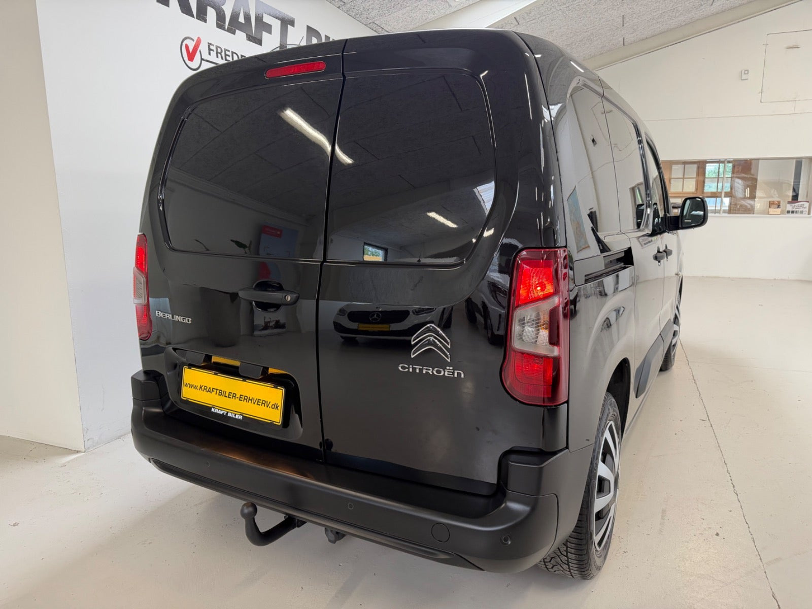 Sort Citroën Berlingo fra 2019