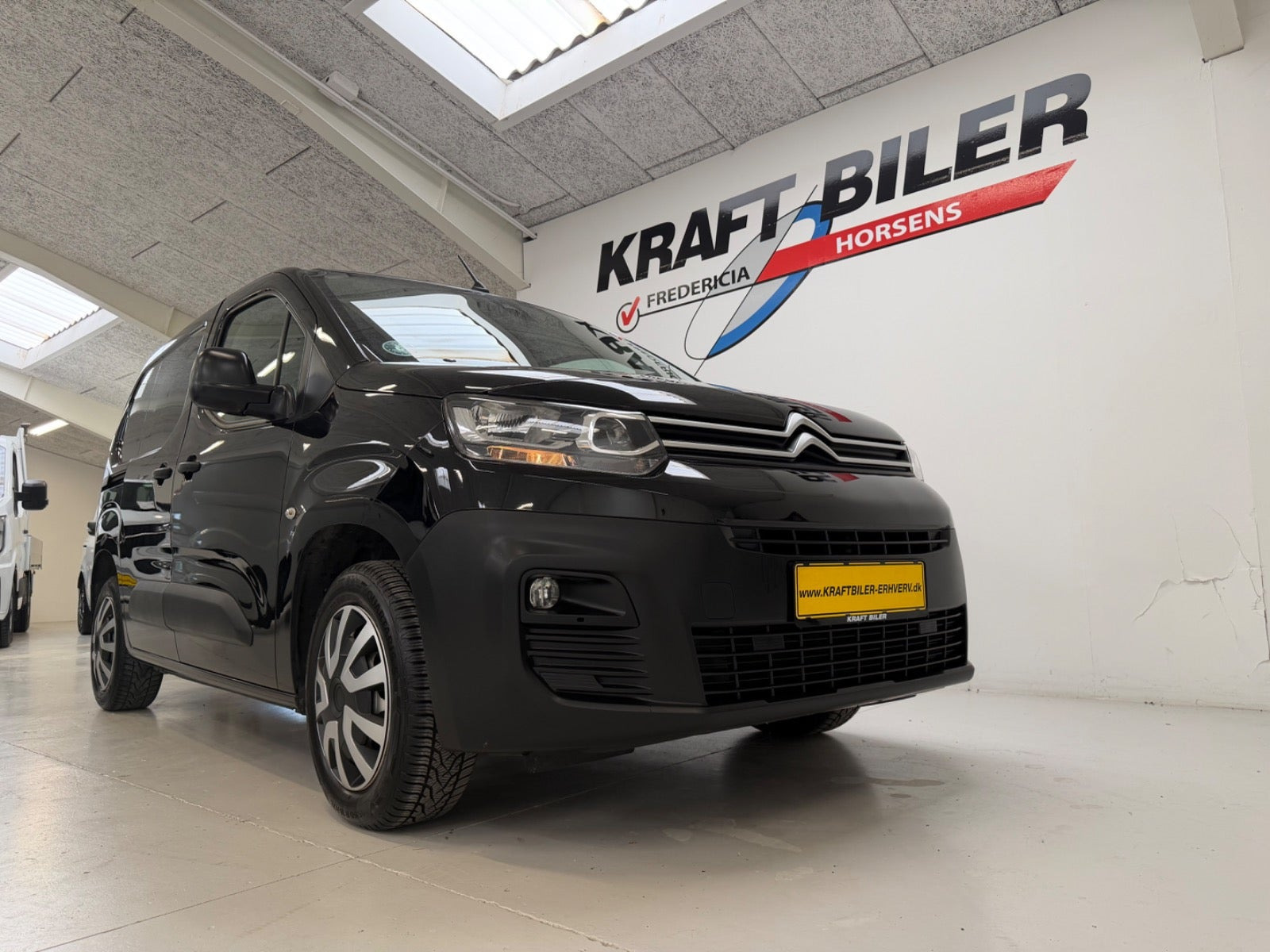 Sort Citroën Berlingo fra 2019