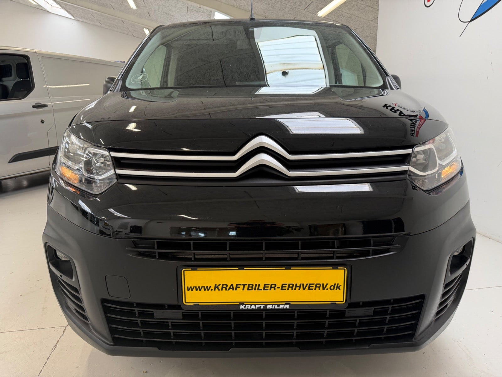 Sort Citroën Berlingo fra 2019