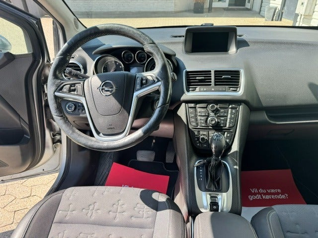 Sølv Opel Meriva fra 2016