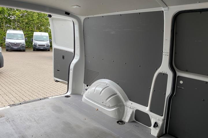Hvid VW Transporter fra 2020