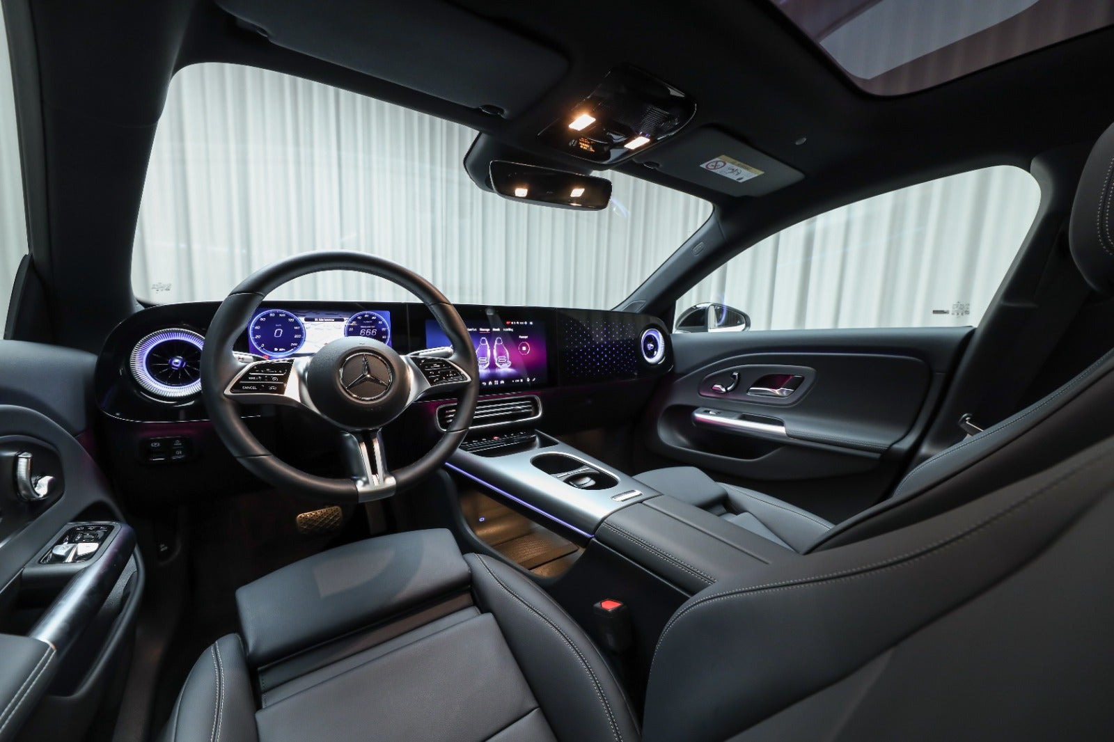 Hvid Mercedes CLA250+ fra 2025