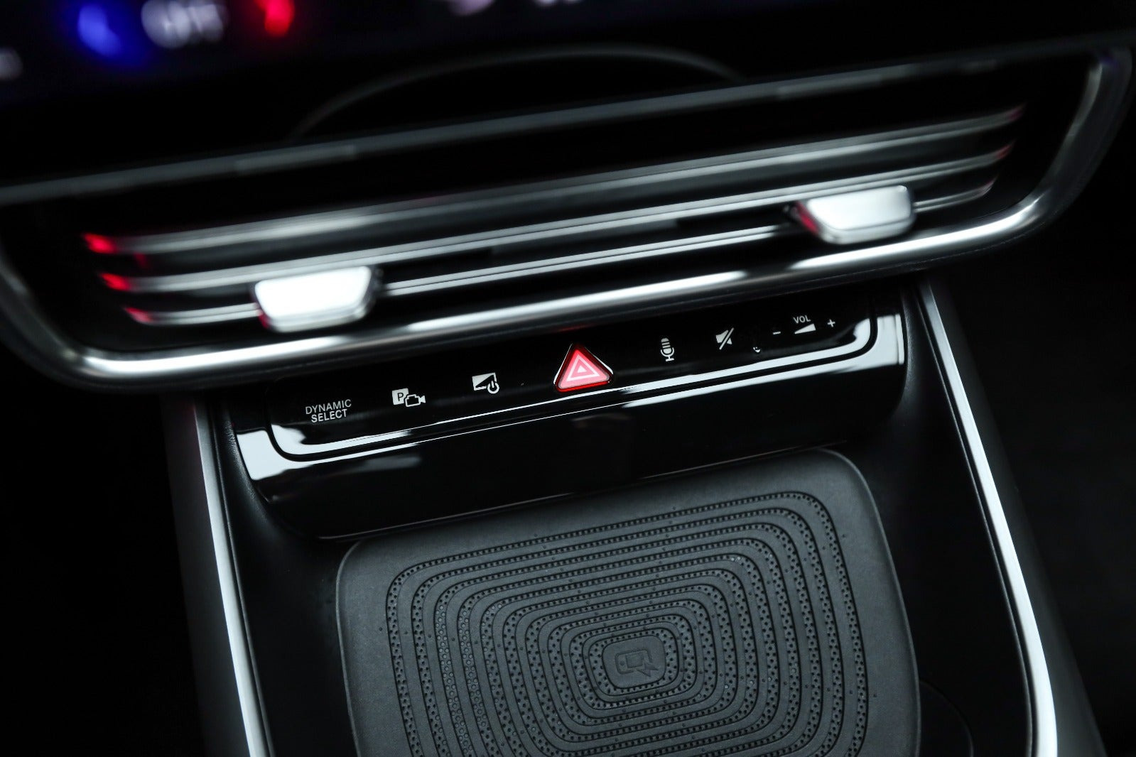 Hvid Mercedes CLA250+ fra 2025