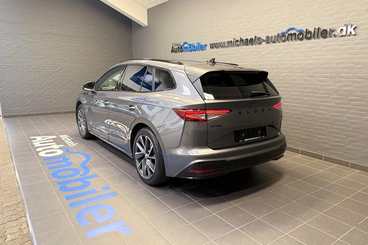 Grå Skoda Enyaq fra 2025