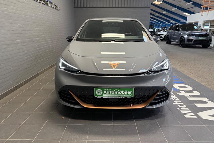 Grå Cupra Born fra 2024