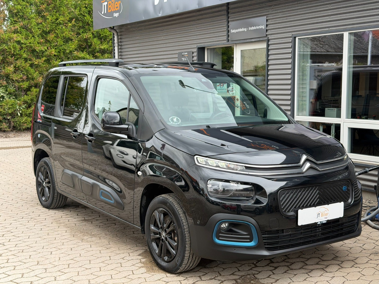 Sort Citroën ë-Berlingo fra 2023