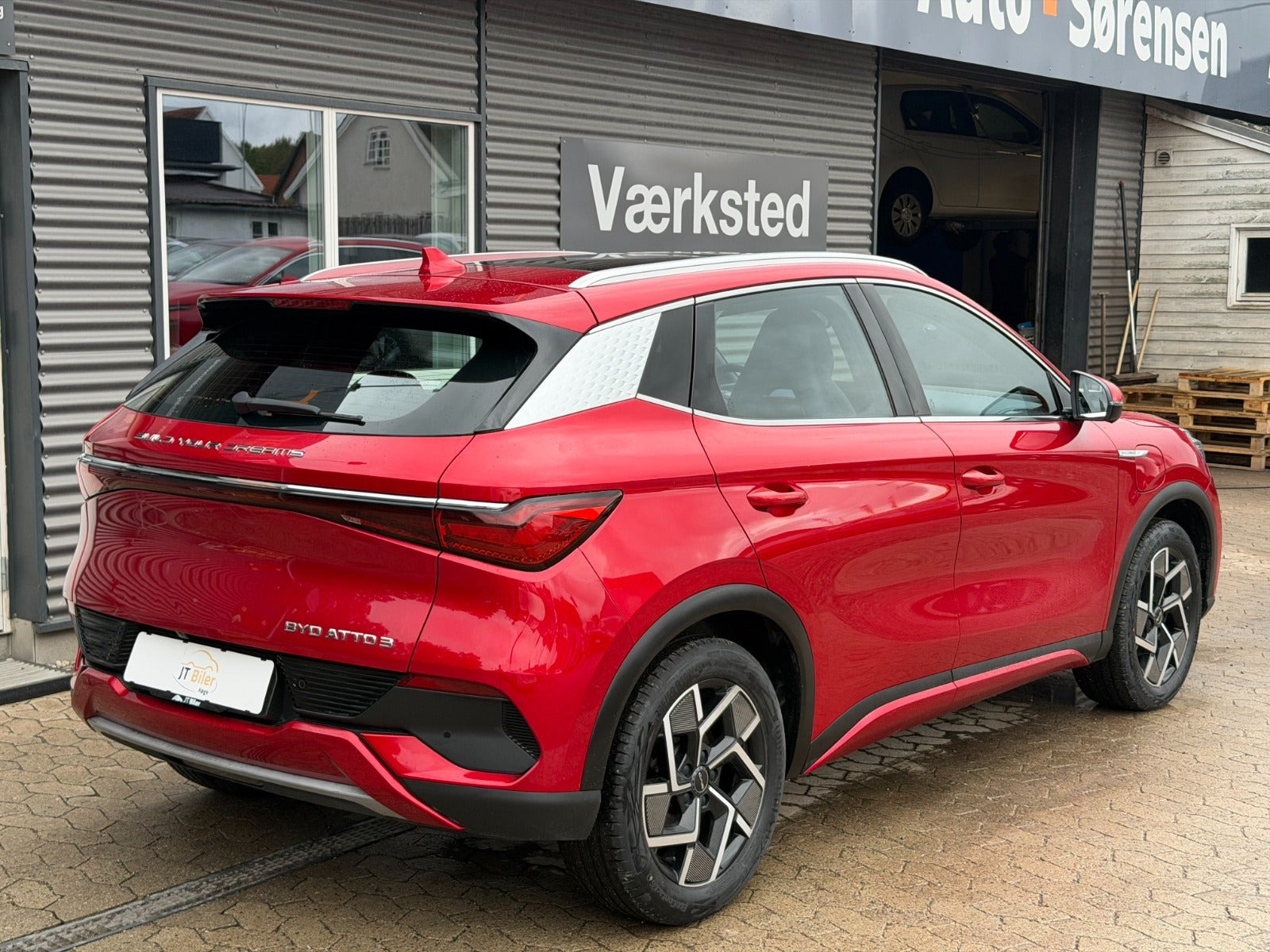 Rød BYD Atto 3 fra 2022