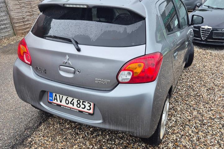 undefined Mitsubishi Space Star fra 2015