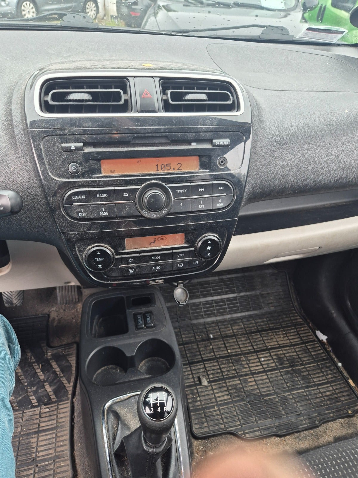 undefined Mitsubishi Space Star fra 2015