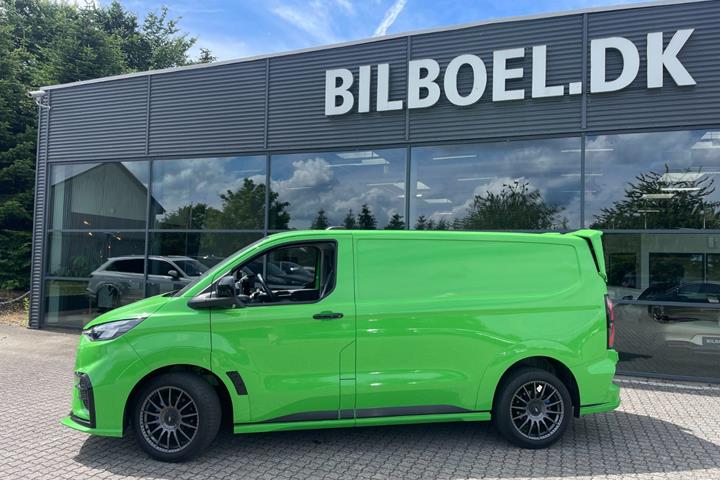 Grøn Ford E-Transit Custom 320 L1 fra 2025