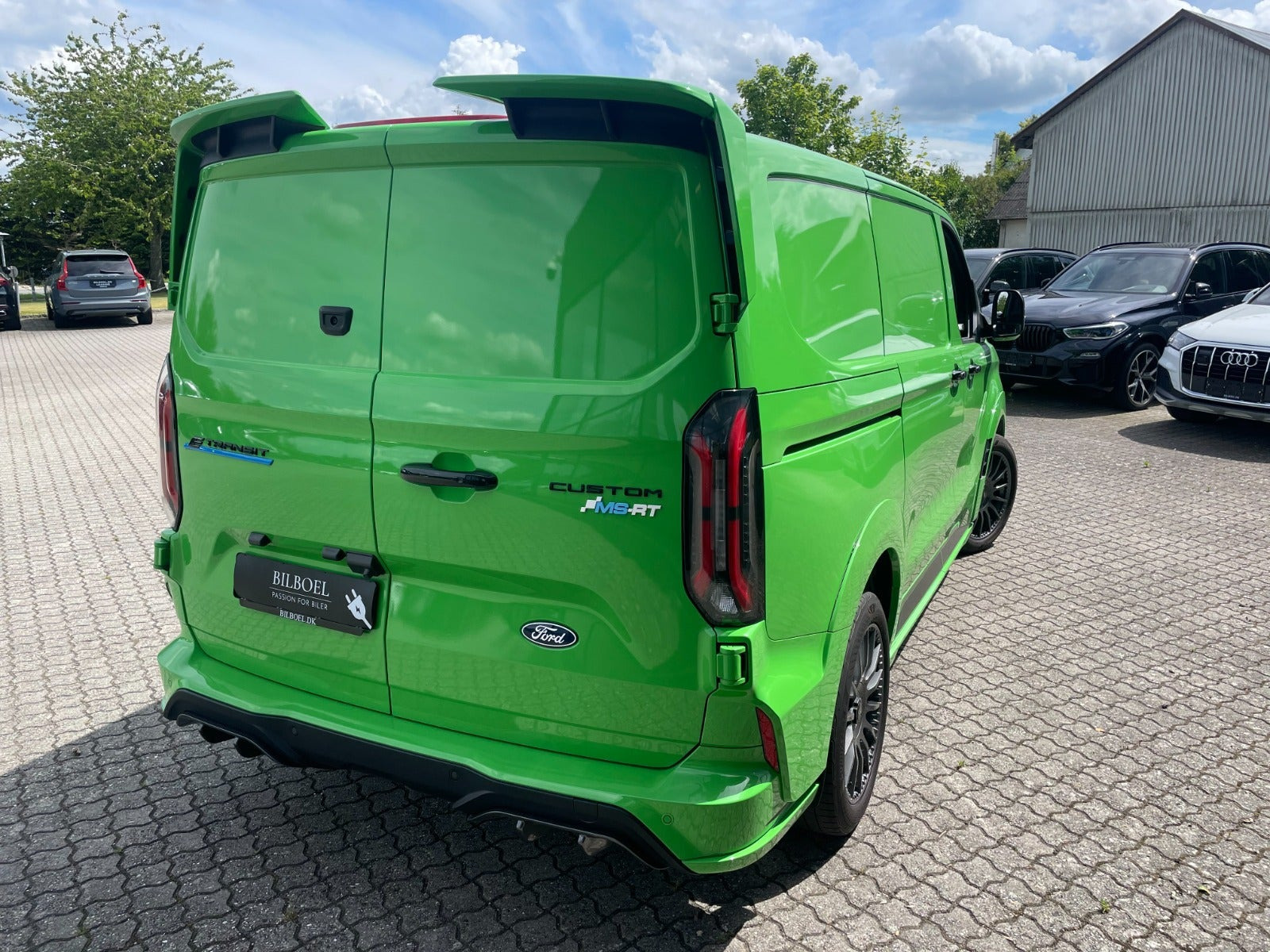 Grøn Ford E-Transit Custom 320 L1 fra 2025