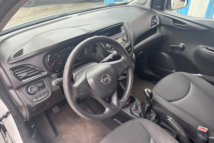 Hvid Opel Karl fra 2016