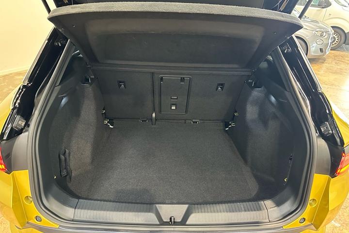 Gul VW ID.4 fra 2021