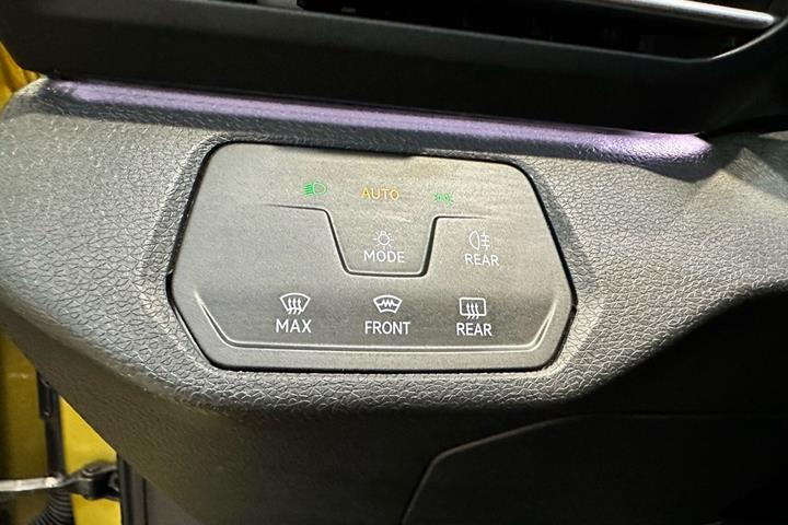 Gul VW ID.4 fra 2021
