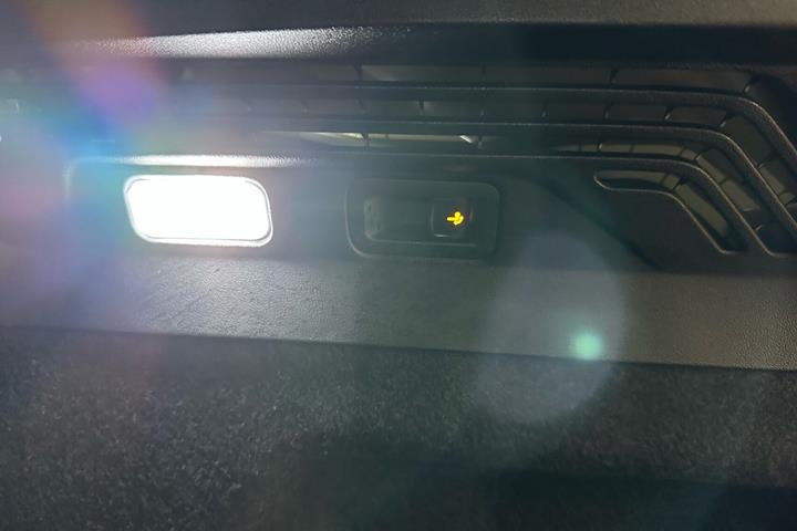 Gul VW ID.4 fra 2021