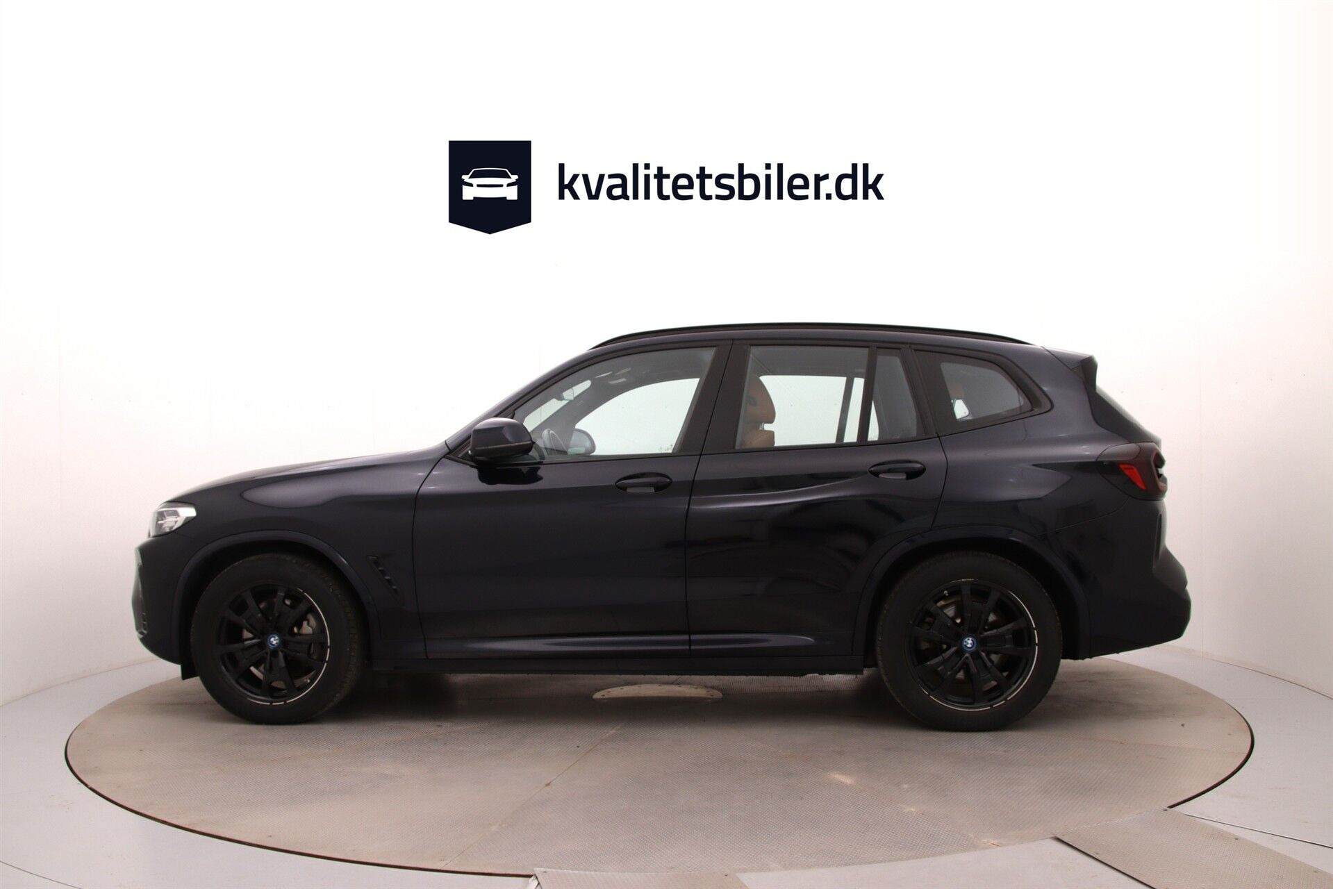Sort BMW iX3 fra 2022