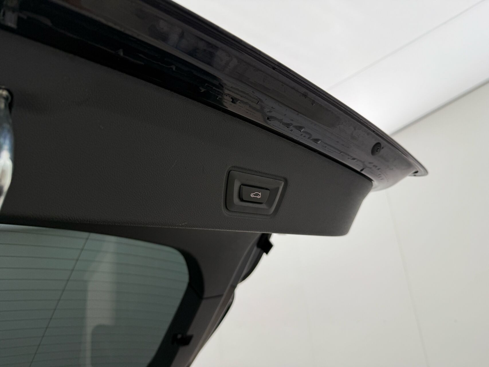 Sort BMW i4 fra 2023