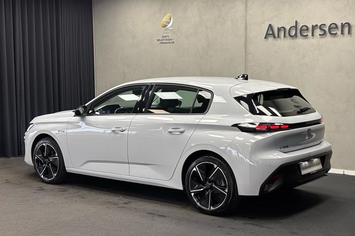 Hvid Peugeot E-308 fra 2025